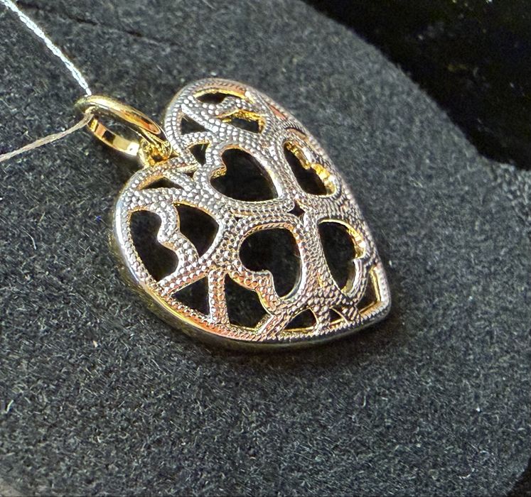 Zawieszka azurowe serduszko Tous