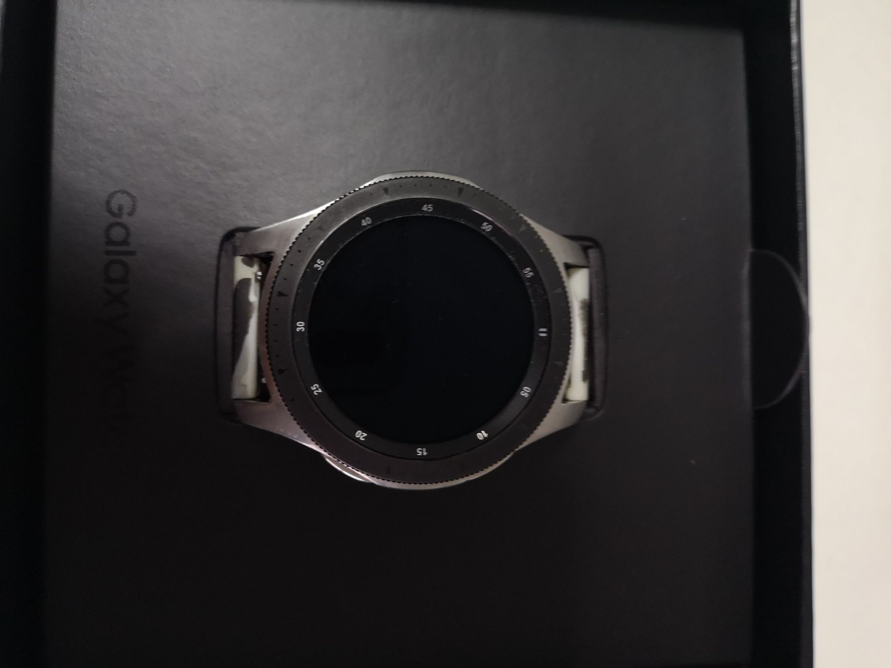 Galaxy Watch 46 Silver e 42 Black