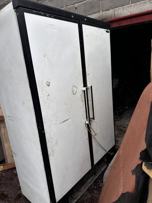 Продам холодильник