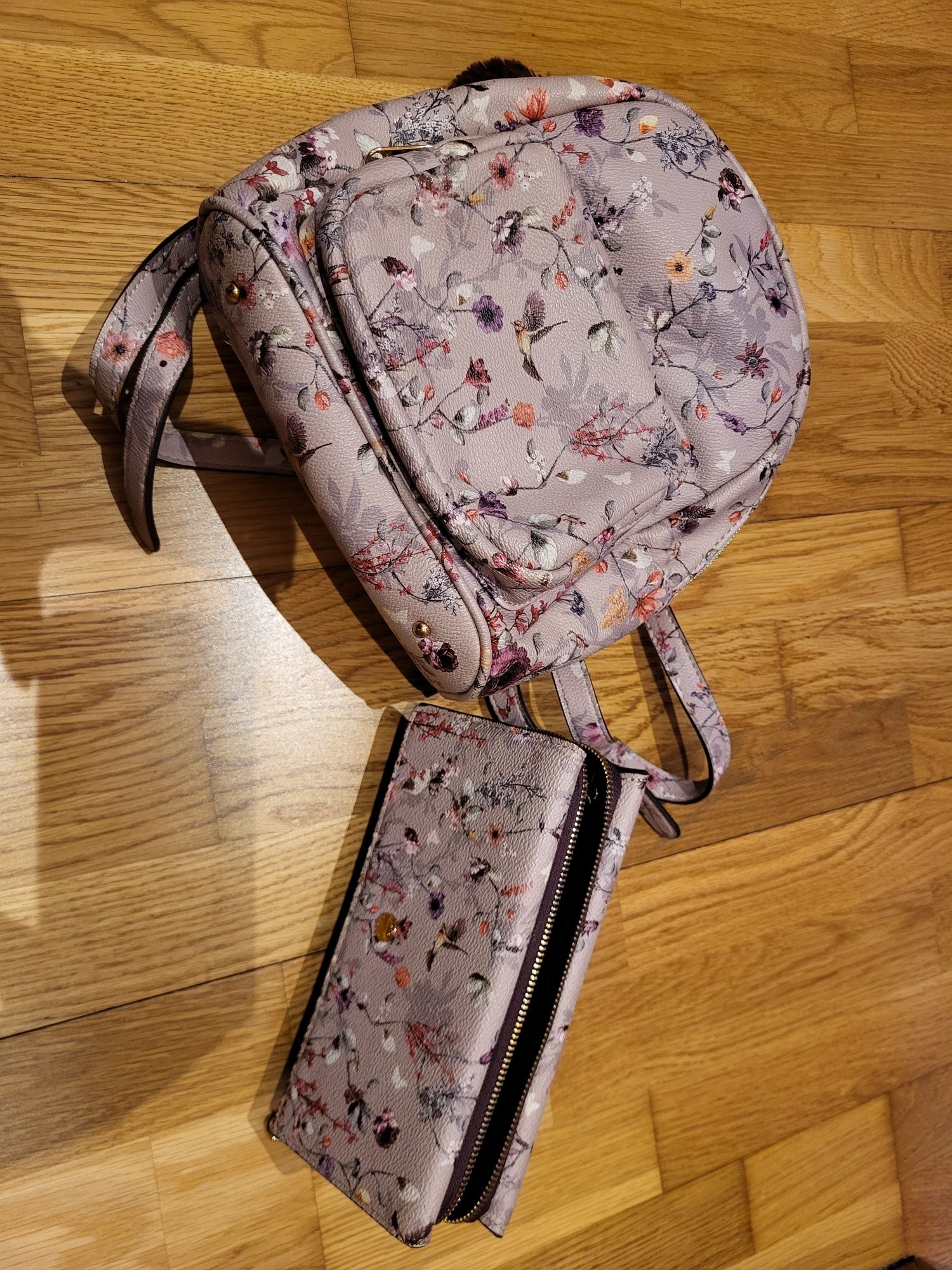 Mochila e porta moedas Parfois