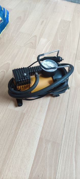 Автомобільний компресор