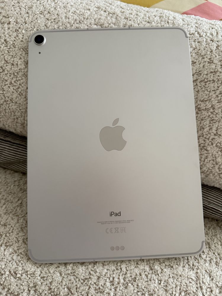 iPad Air 4. generacji (64 GB, Wi-Fi) – świetny stan