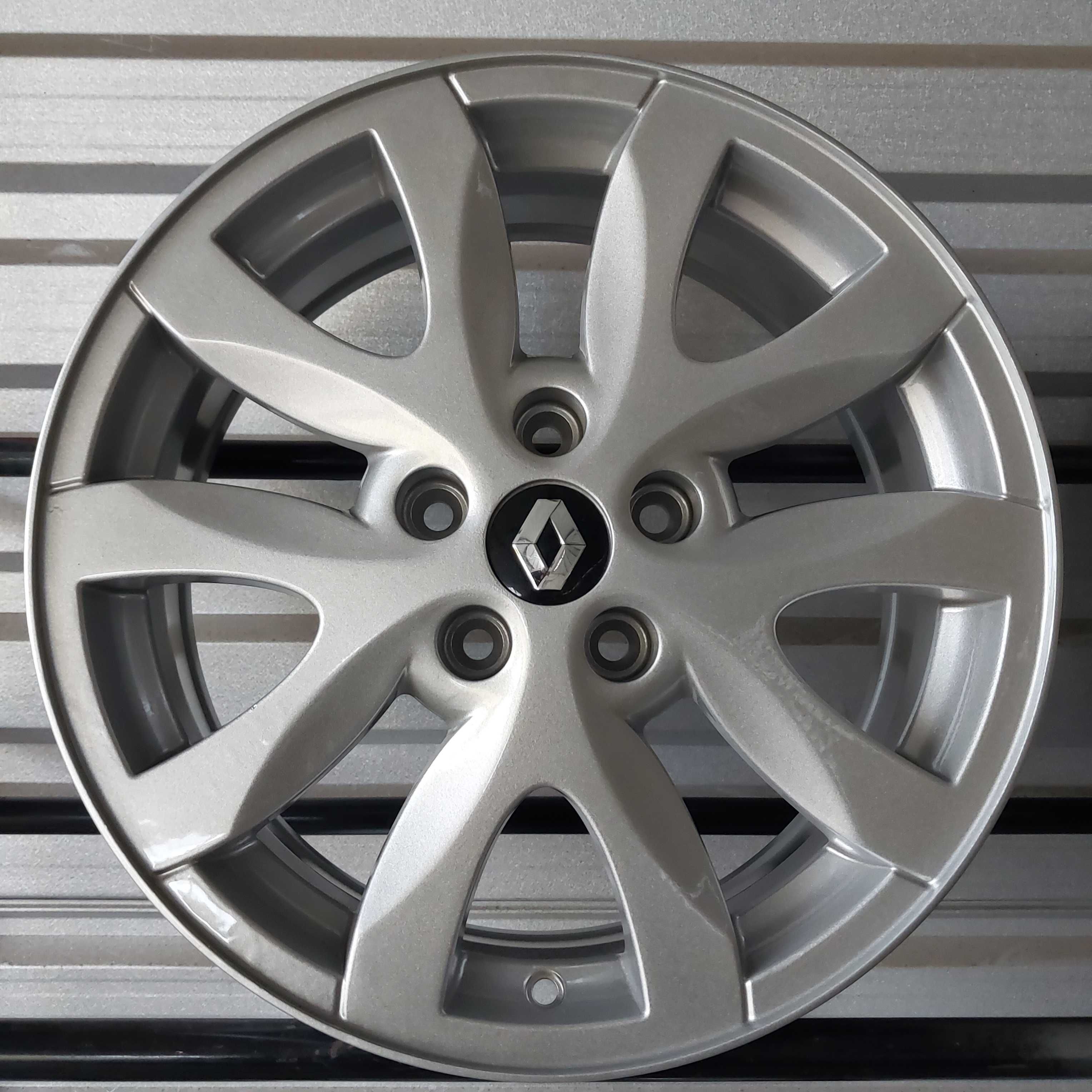 Renault Nissan 17" 5x114.3 Et47 7J