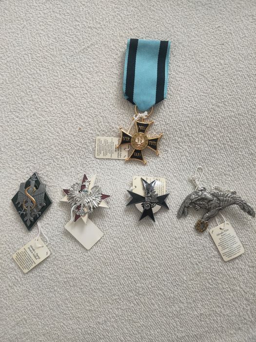 Odznaki kolekcjonerskie Deagostini