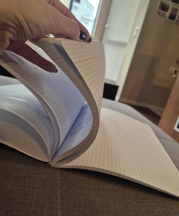 Zeszyt różowy w kratkę notatnik B5