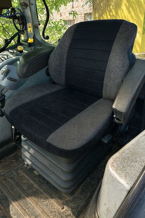 Pokrowiec siedzenia Grammer NEW HOLLAND CASE STEYR szer 51-53cm materi