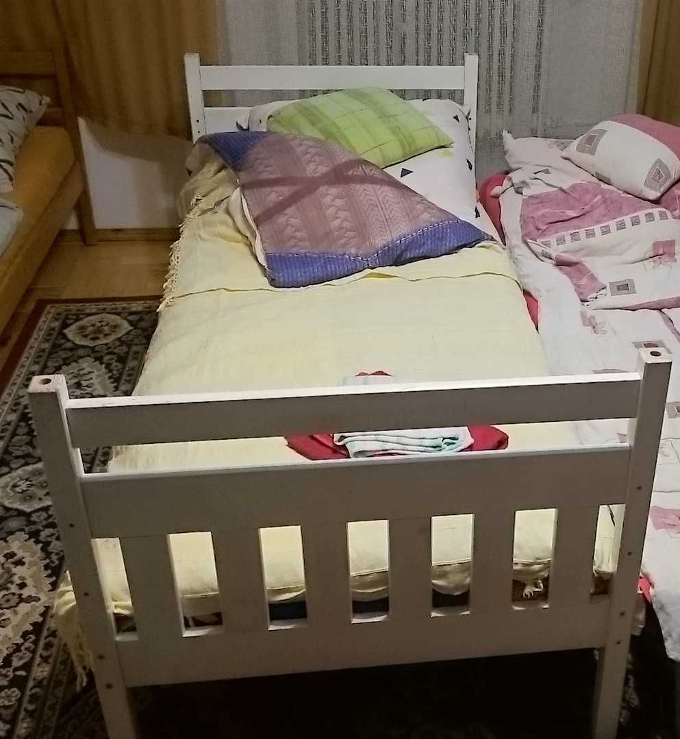 Łóżko drewniane lekkie 80x180cm białe Ikea stabilne dodat wzmocnione