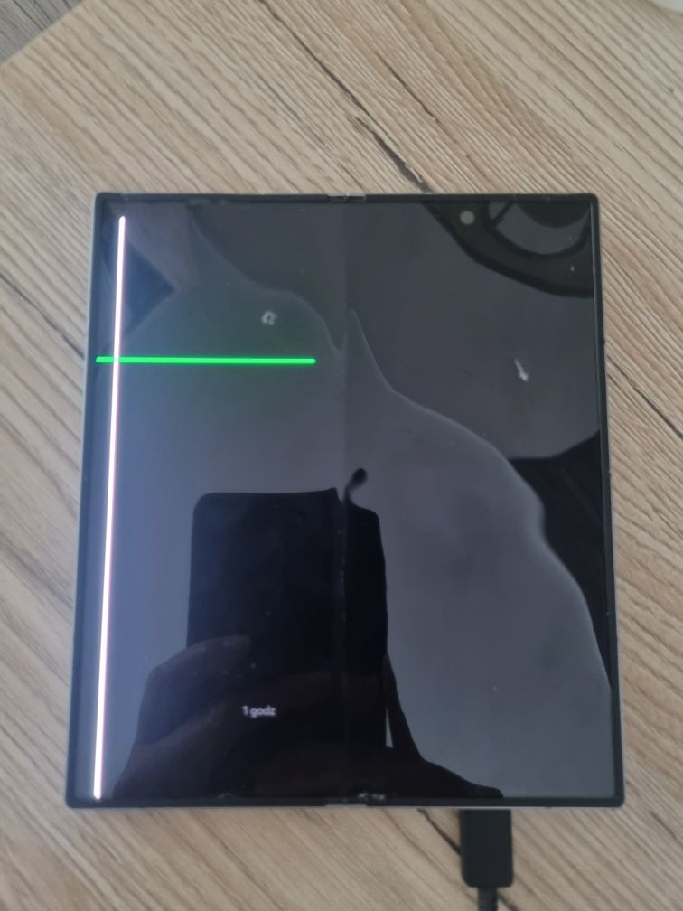 Samsung Z Fold 6 1 TB uszkodzony.
