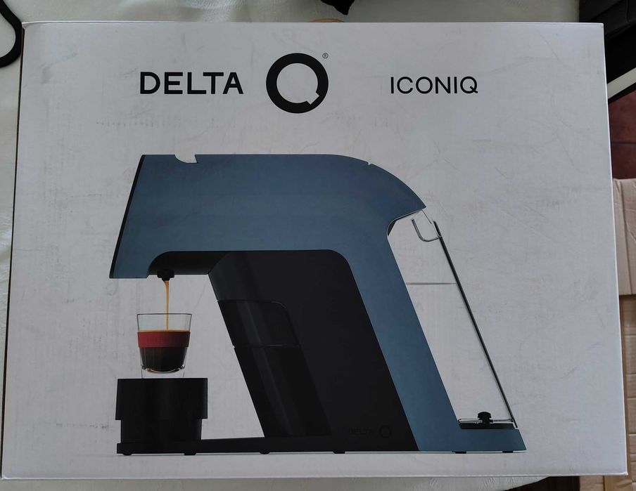 Máquina de Café DELTA Q ICONIQ+520 cápsulas de café+12 chávenas
