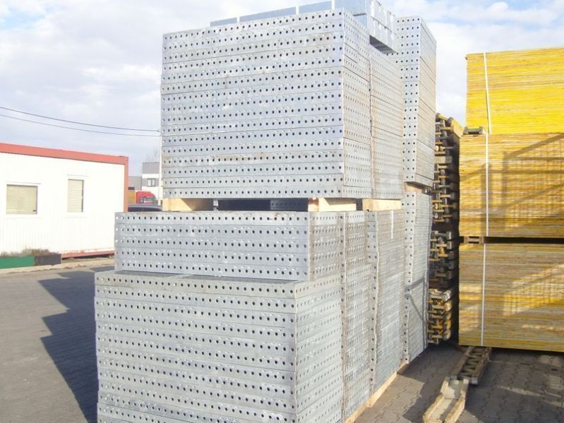 Szalunki ścienne lekkie. 56 m2  fundamentowe Tekko