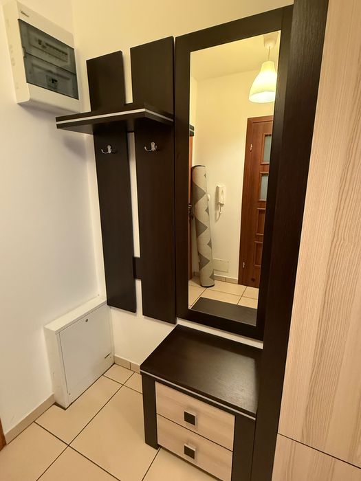 Komplet mebli do salonu, sypialni i przedpokoju