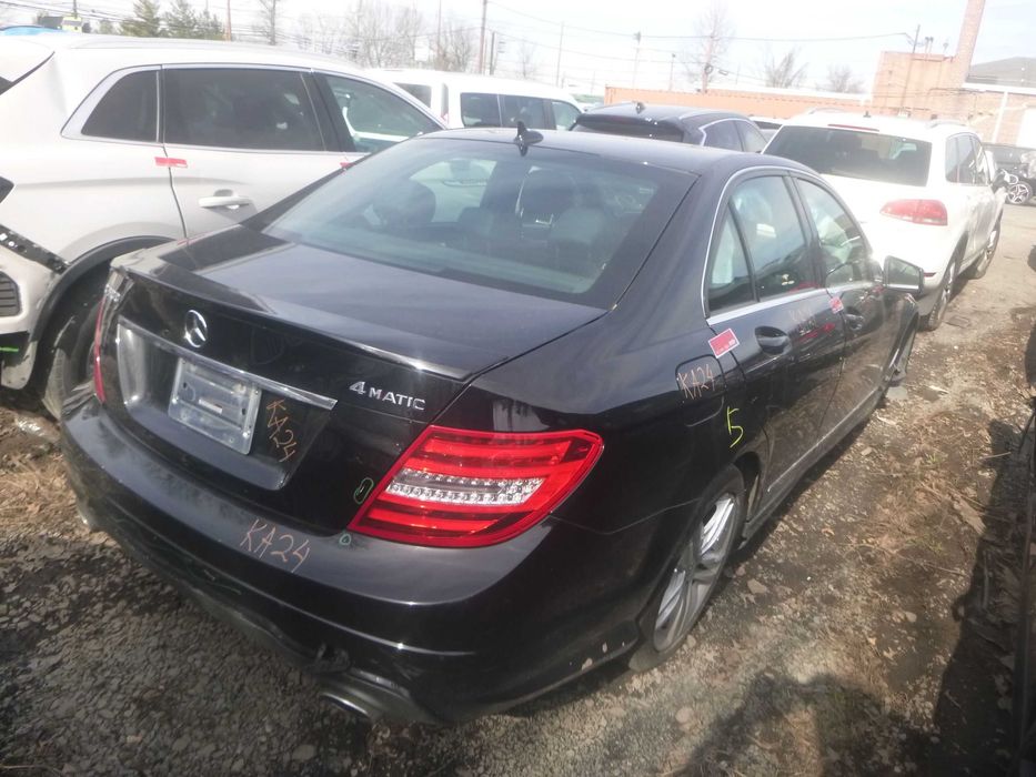 Разборка Мерседес 204 ШРОТ USA. Запчасти Mercedes w204 США