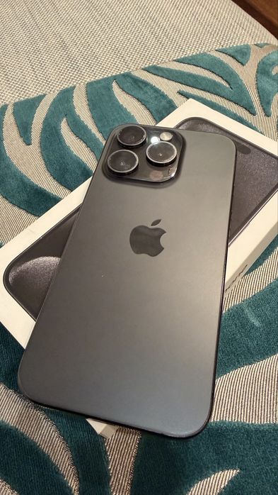 iPhone 15 pro 128gb excelente