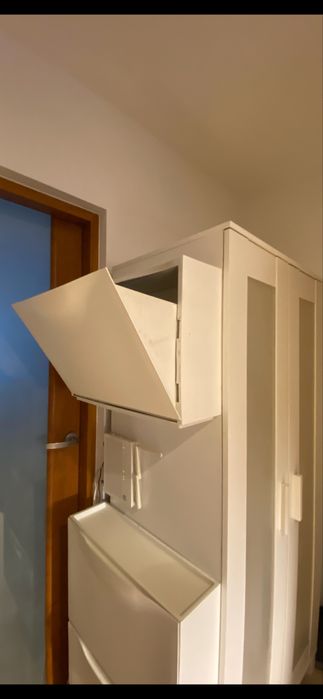 Szafa Ikea z 3 pojemnikami