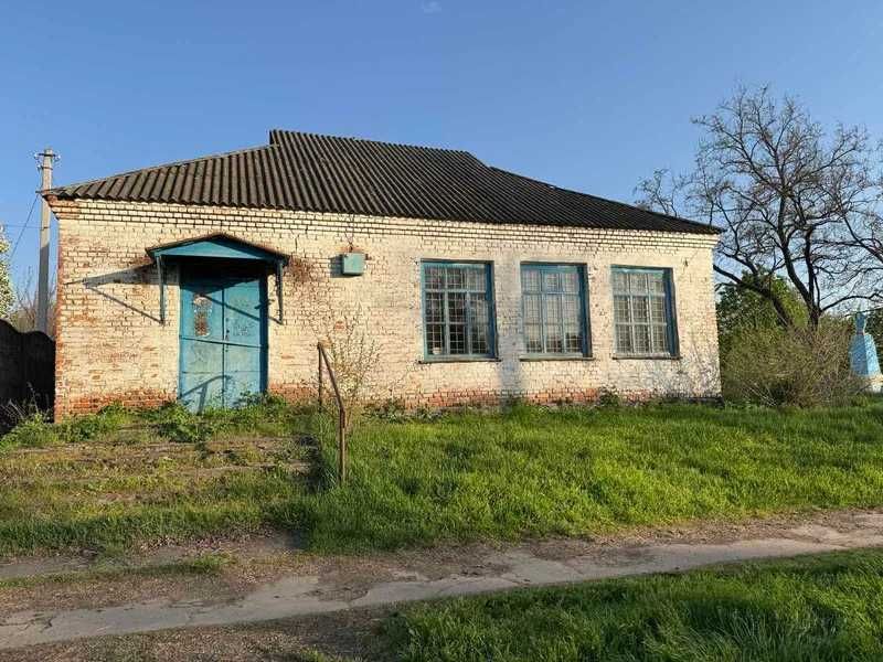 Продаж нежитлової, 102,1 кв. м, Градизьк, вул. Героїв Дніпра, 2