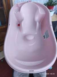 Bathtub for infants