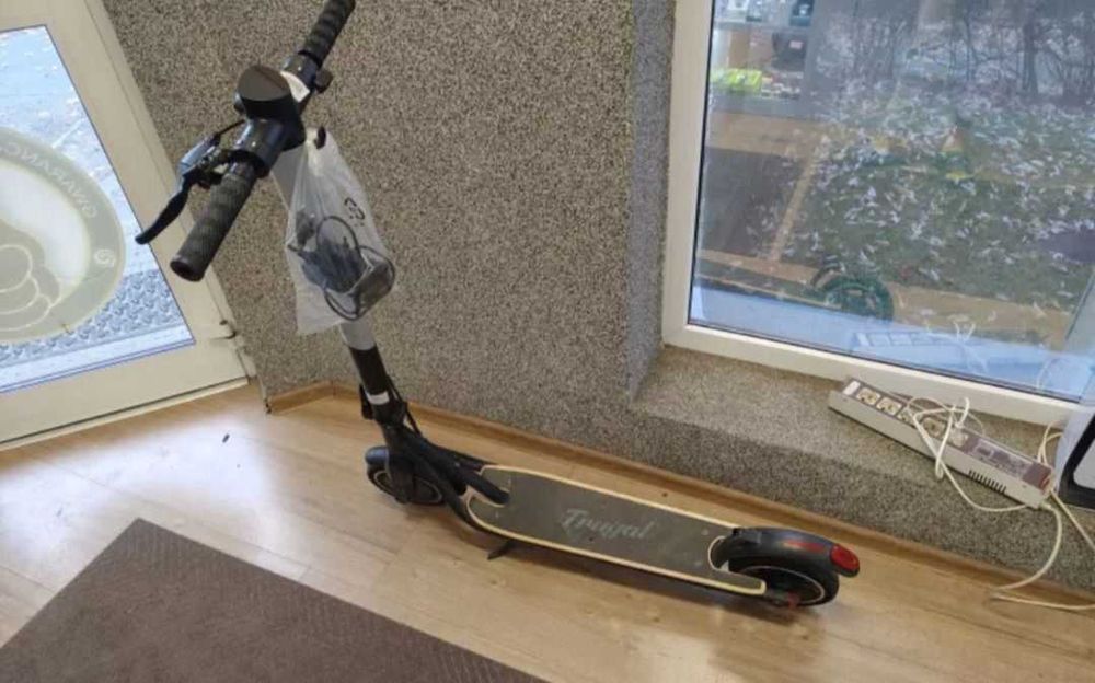 Frugal Electric Scooter Sport