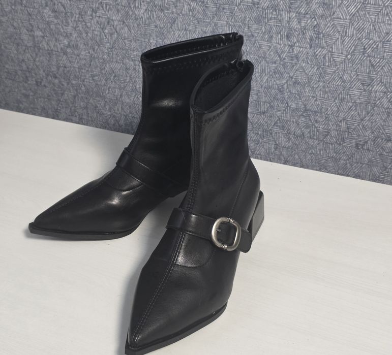 Чоботи жіночі, 37