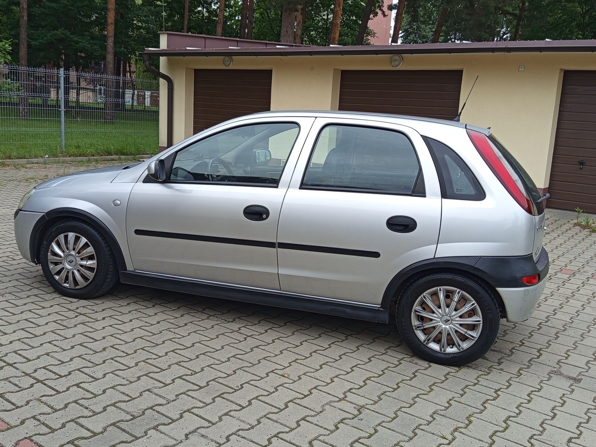 Opel Corsa C 1.2 / climatronic / bez rdzy / bogata wersja / stan dobry