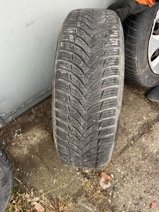 Opony  z felgami wielosezonowe 185/65 R15