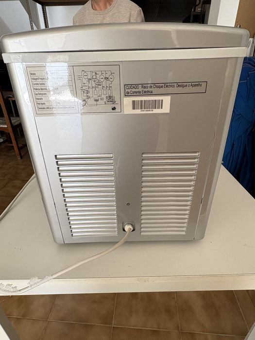 Máquina de Gelo nunca antes usada