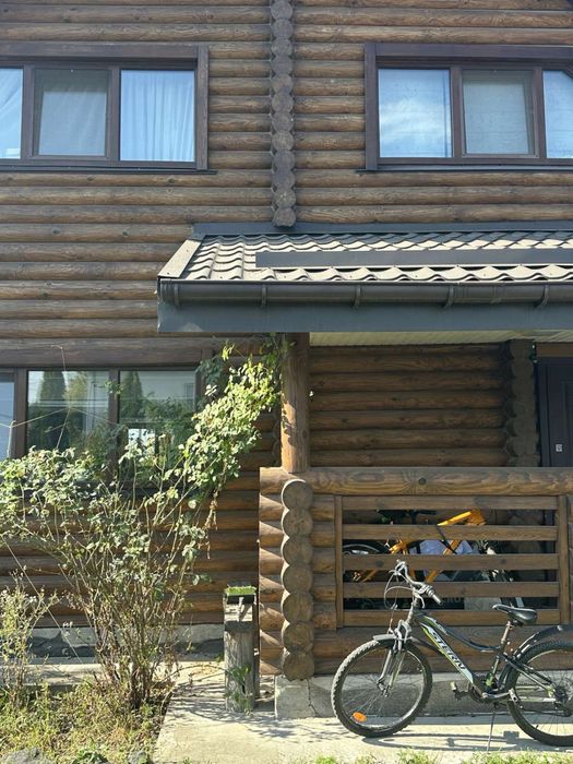 Продаж будинок зі зрубу в с.Білогородка,Київська область