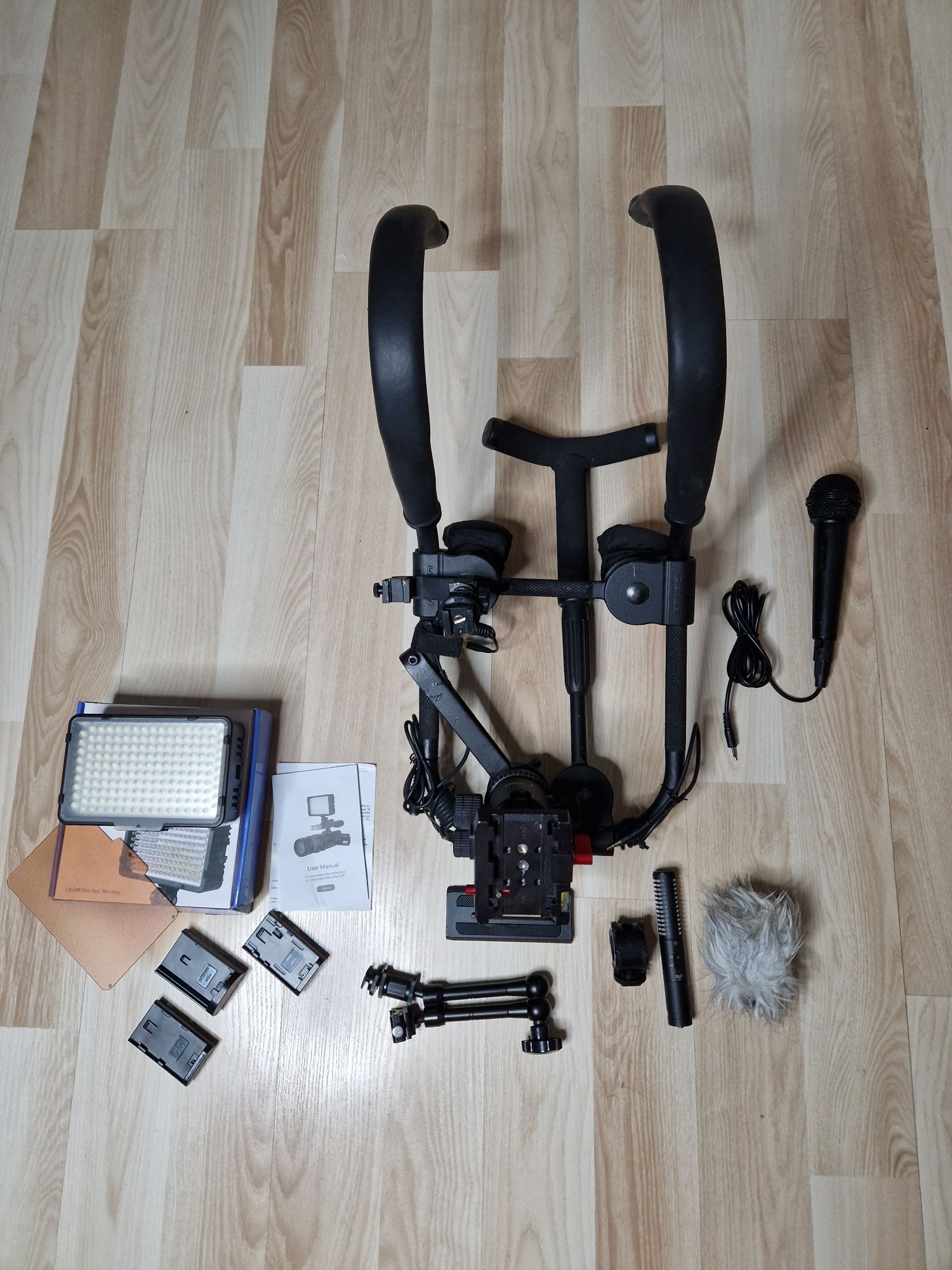 RIG Stabilizator Statyw naramienny. Uchwyt do kamery oraz Aparatu DSLR