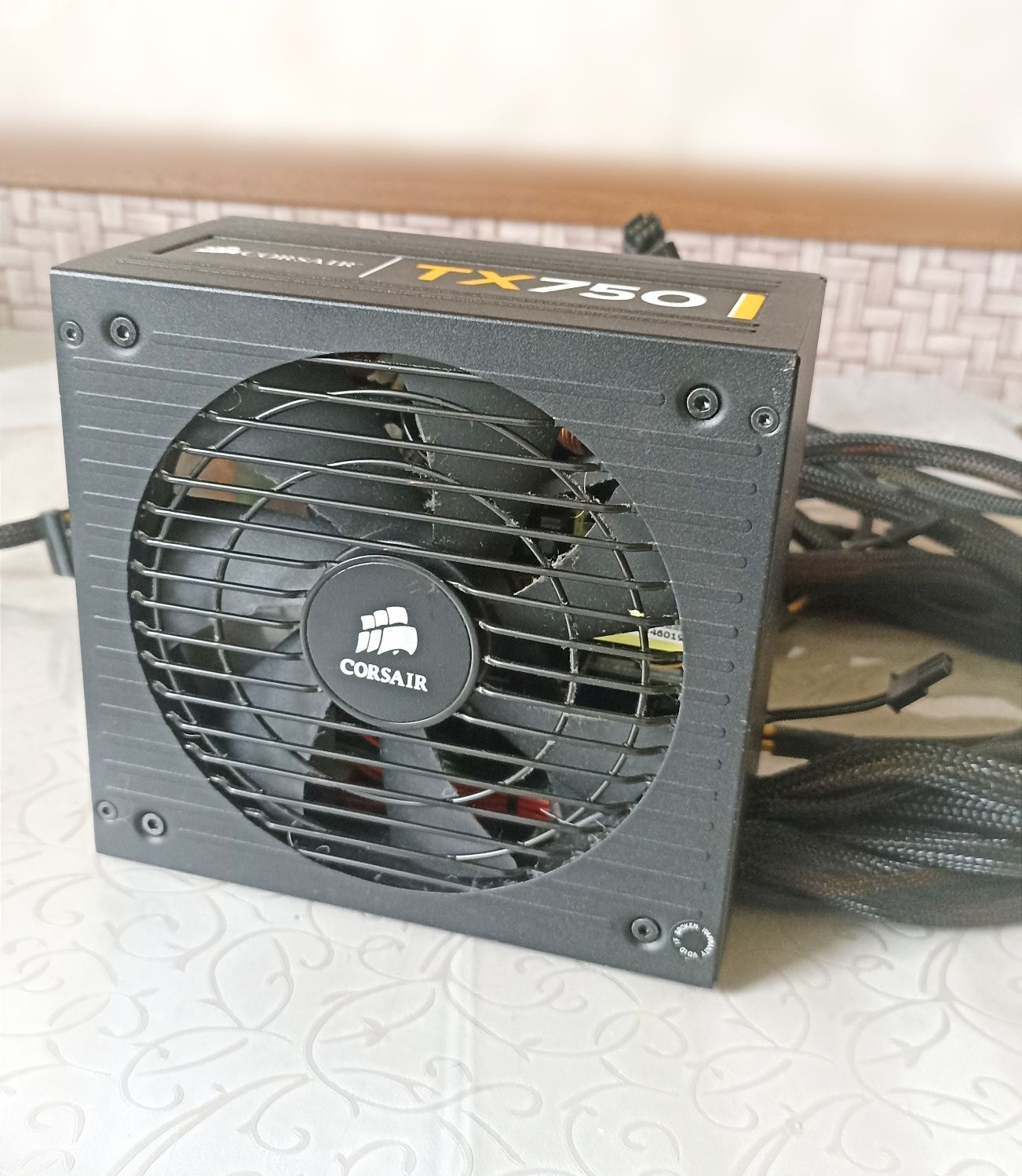 Блок питания TX750, CORSAIR