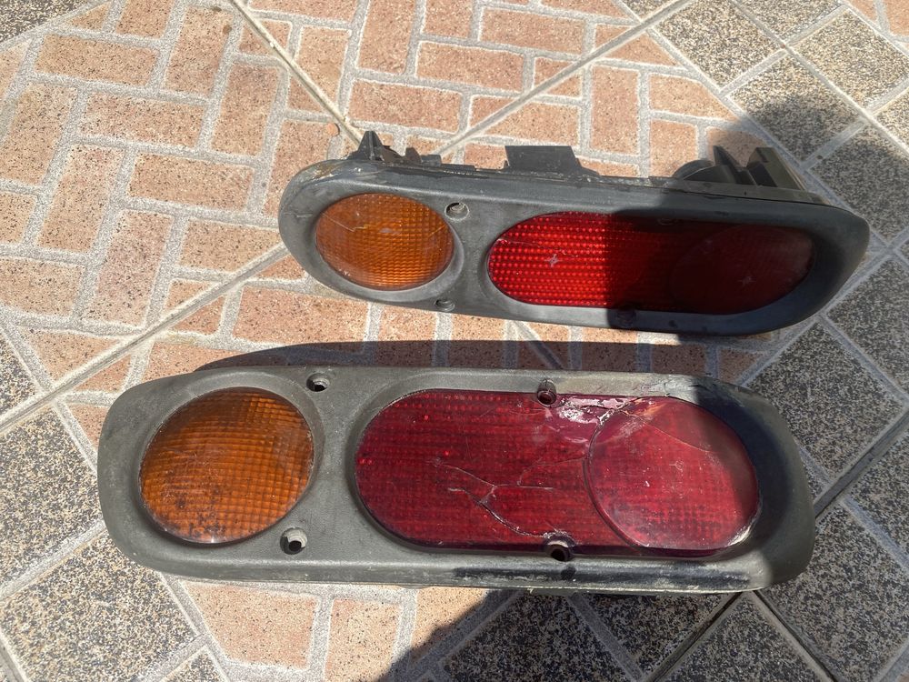 Material nissan terrano 2 Ford Maverick ( piscas, farolins )