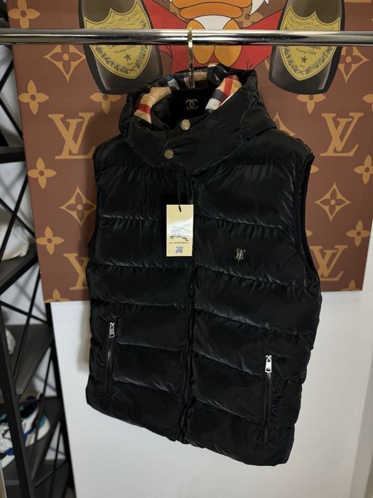 ЦЕНА БЫЛА 3000!Мужская весенняя жилетка BURBERRY жилет безрукавка топ