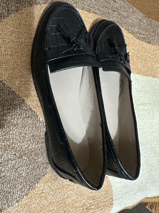 Угги-сапожки натуральні.Нові лофери