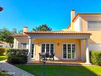 Moradia T2, em banda, dentro do Praia d'el Rey Beach & Golf Resort