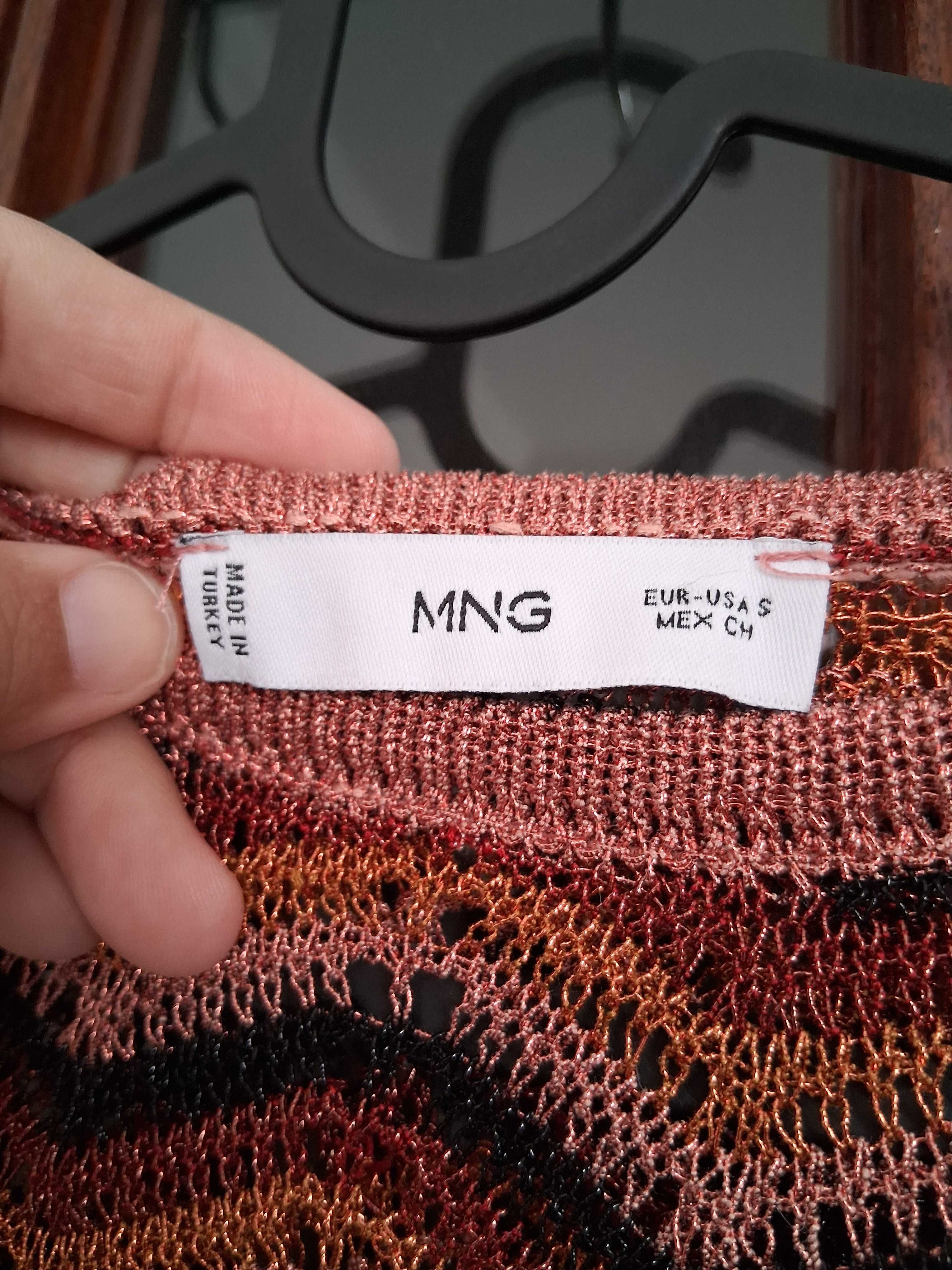 Calça Pull&Bear,com camisola MNG