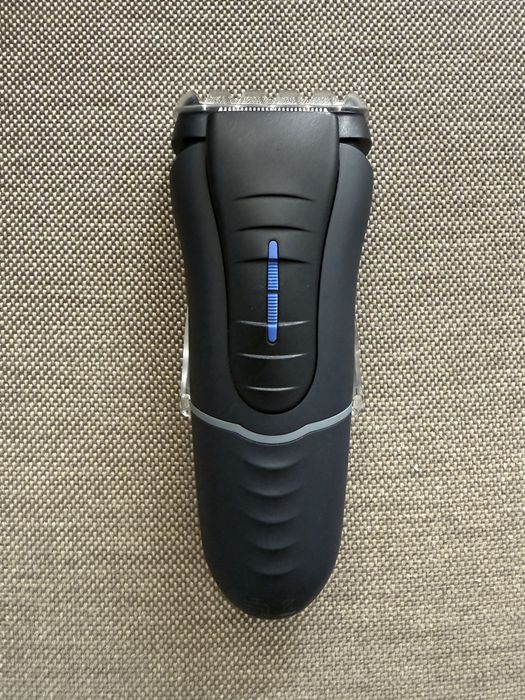 Електробритва Braun Series 1 130s-1