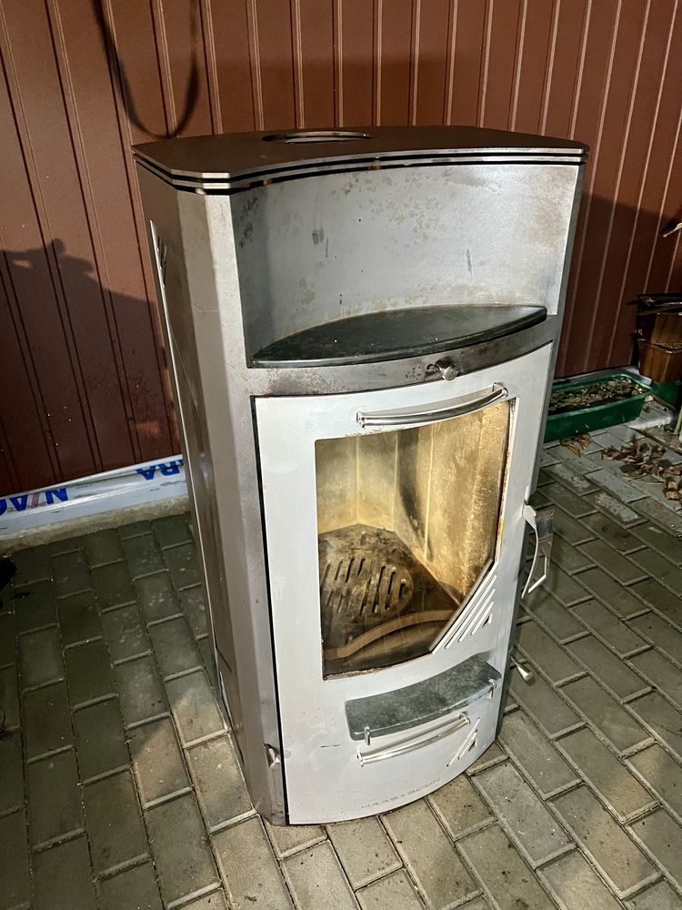 Kominek wolnostojący Haas Sohn  na drewno 6kW (piec piecyk koza)