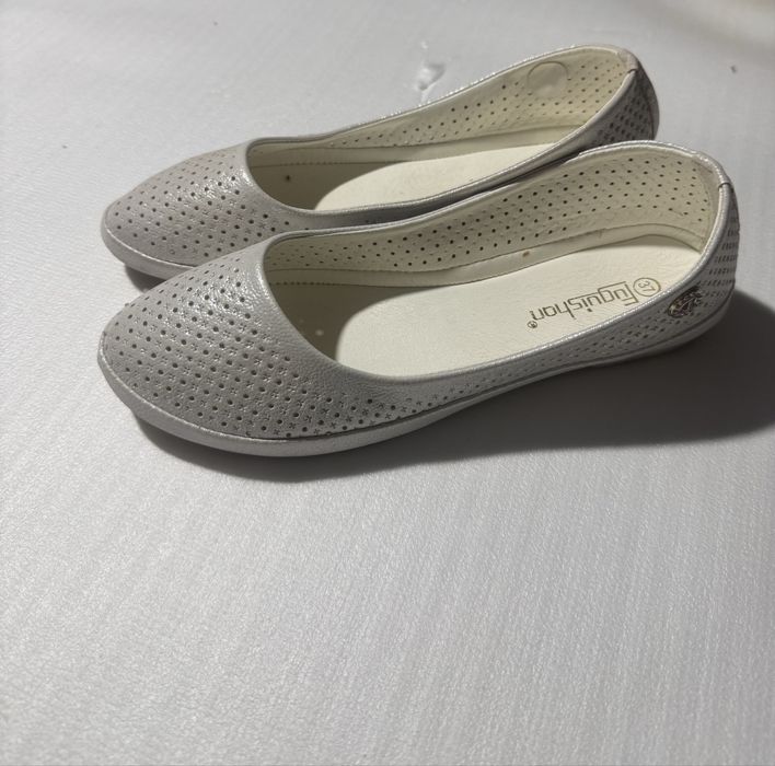 Продам балетки 37 розмірі.