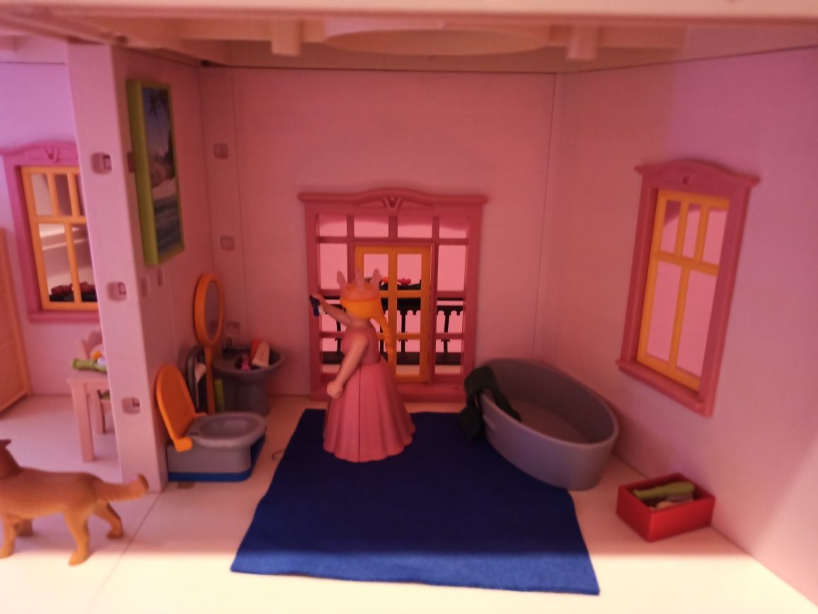 Duży romantyczny domek dla lalek Playmobil z wyposażeniem
