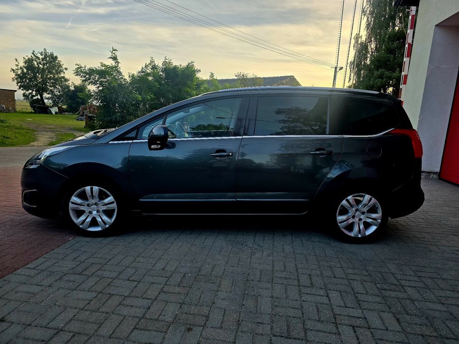 Zamiana Peugeot 5008 LiftAutomatPanoramaKlimatronicNaviHeadUpLedyAlu!