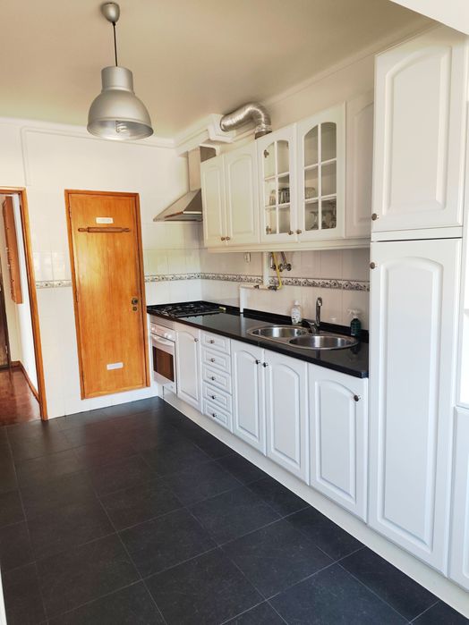Apartamento para arrendar em Carcavelos