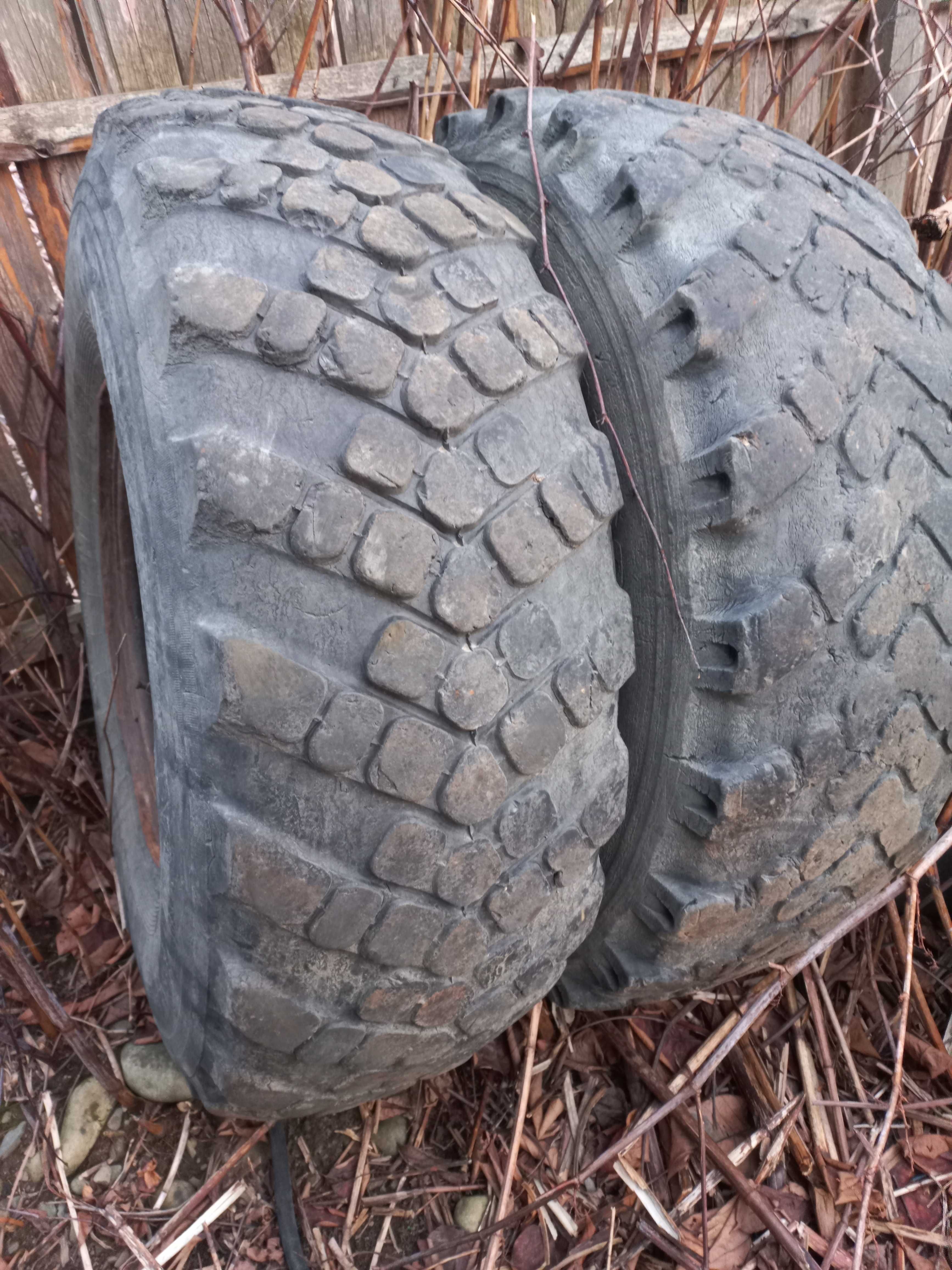 КАМАЗ УРАЛ 425/85R21 шини диски