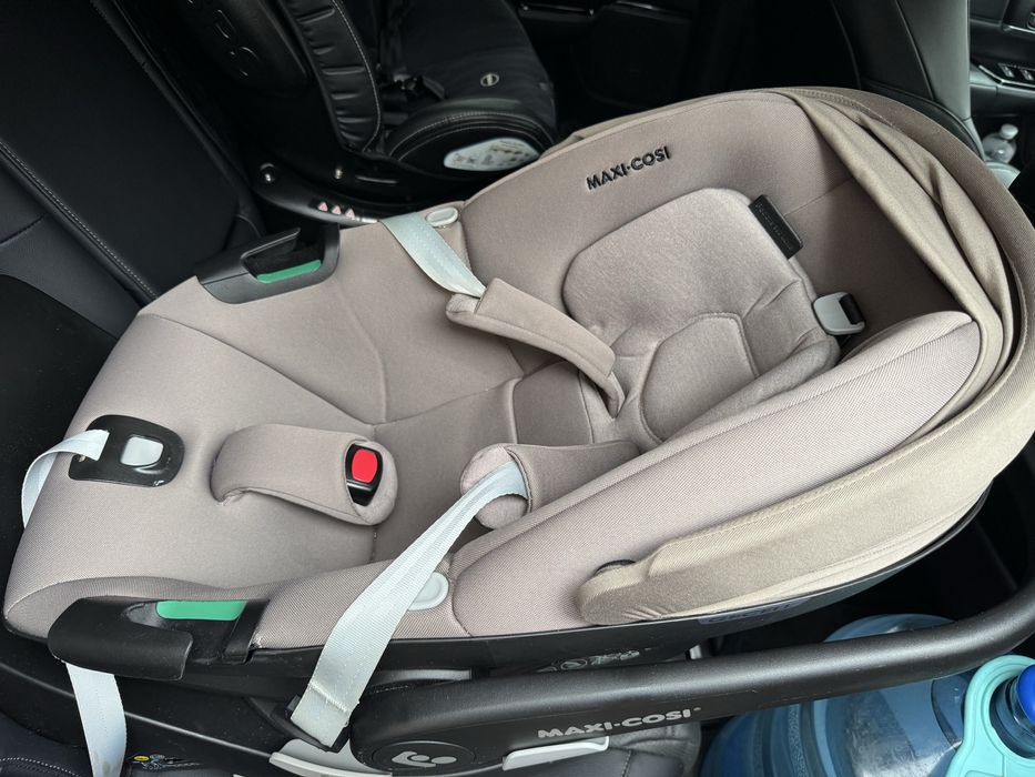 Продам автокрісло MAXI-COSI Pebble 360 (від 0 -15) місяців
