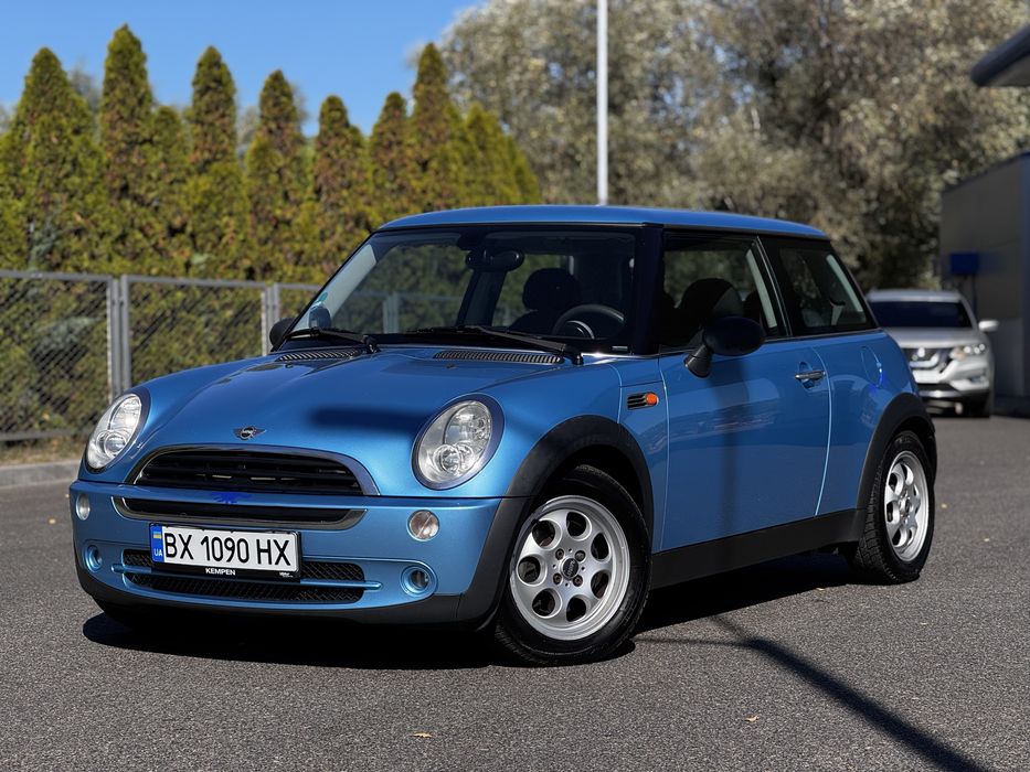 MINI ONE 2004 - обʼєм двигуна 1.6