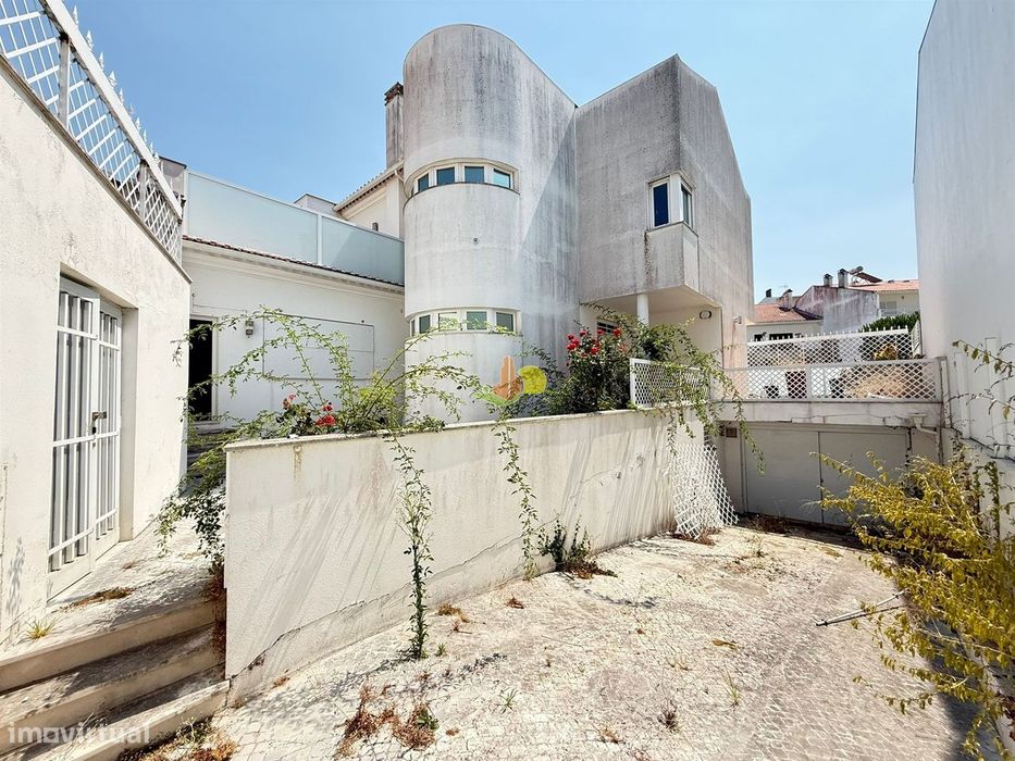 Moradia a 300 m da praia !