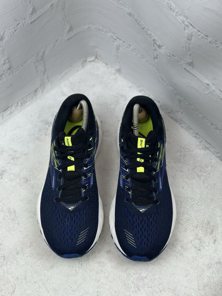 Чоловічі спортивні бігові кросівки Brooks Adrenaline 44p