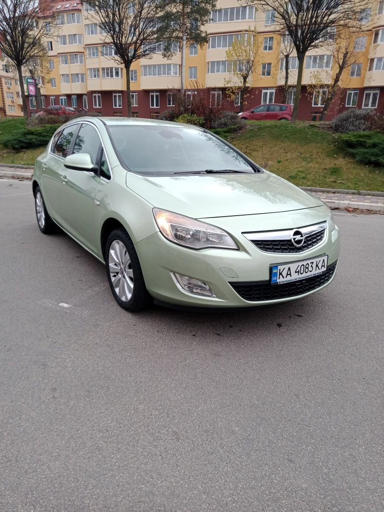 Opel Astra 1,6газ бензин