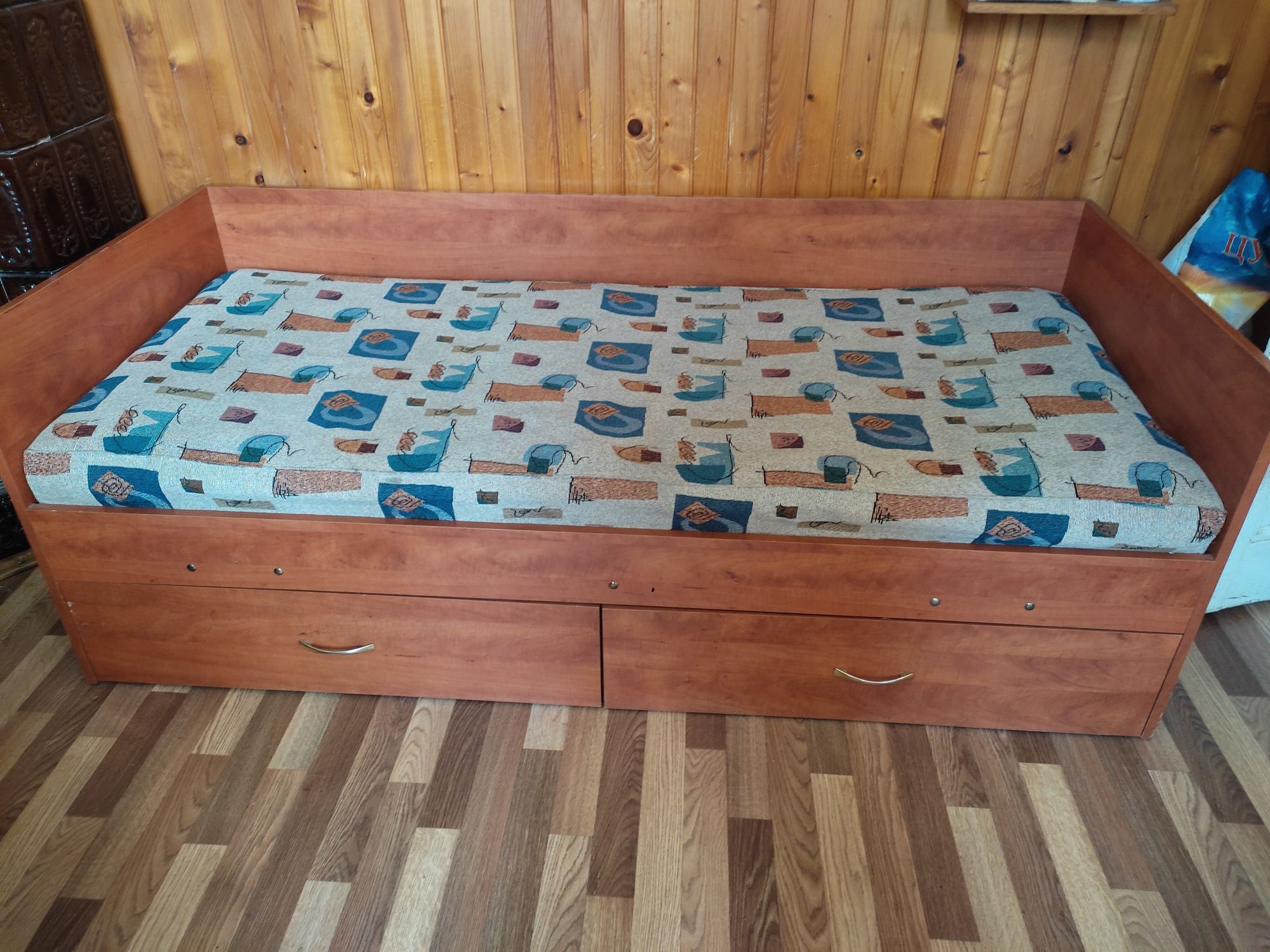 Ліжко одномісне з шухлядами