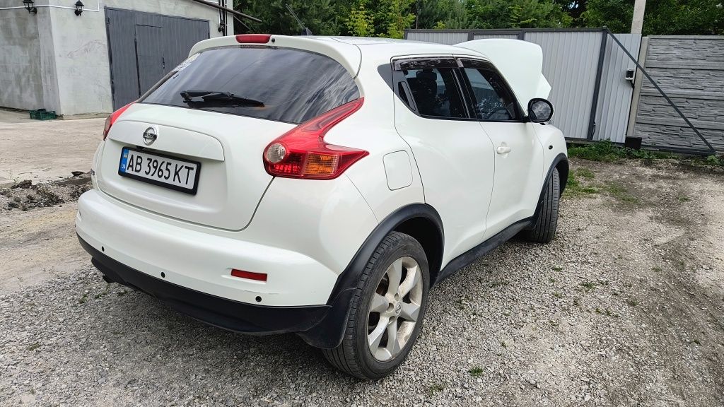 Продам Nissan juke 1.6