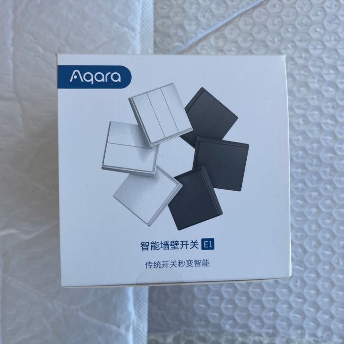 Одноклавішний вимикач Xiaomi Aqara E1 QBKG38LM чорний, без нуля
