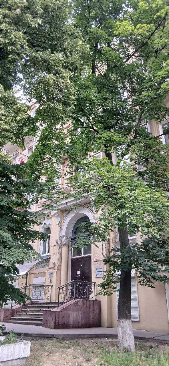 Квартира-студія в царському будинку без комісії, вул.Тарасівська 23/25