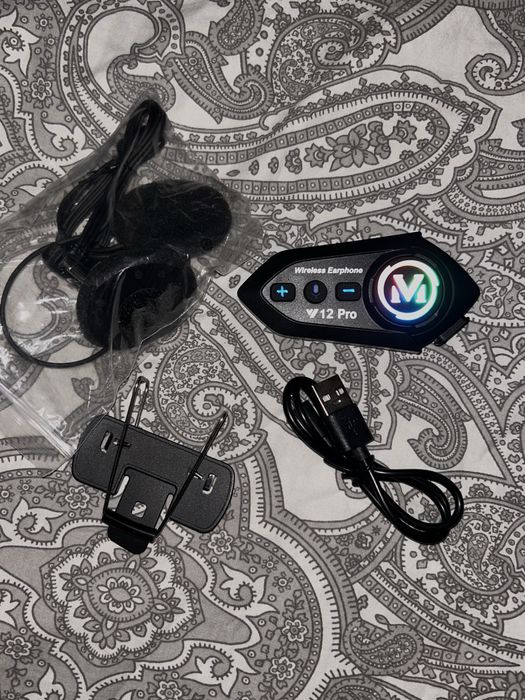 Varios intercomunicadores para mota